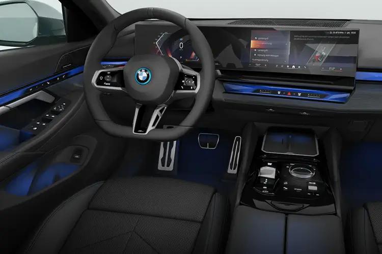 3465583 250kW eDr40 M Sport Pro 84kWh 4dr Auto Tech+/Comf+