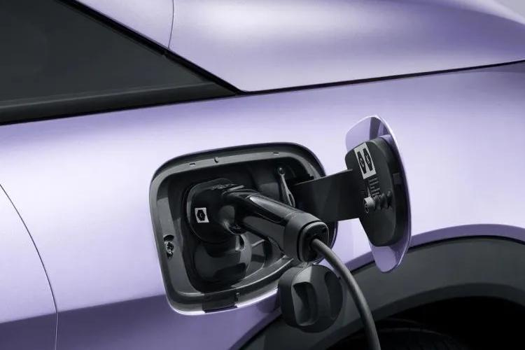 3462057 150kW Comfort 60.4kWh Auto