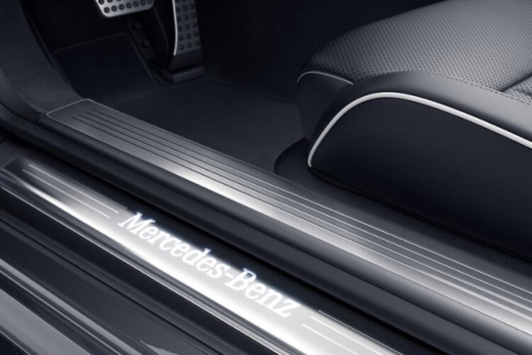 3452853 SL 43 [421] Premium 2dr Auto