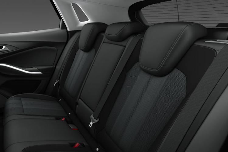 3458969 1.2 Hybrid [136] Ultimate 5dr e-DCT6 [Fixed Roof]