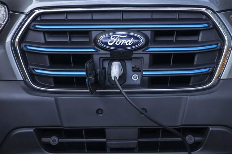 3467967 135kW 89kWh H3 Leader Van Auto