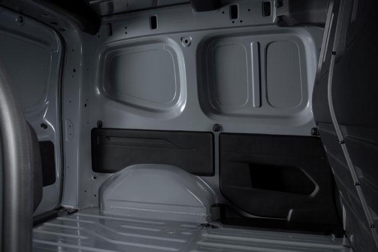 3454182 90kW Acenta Van Auto 45kWh