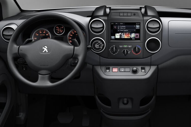 3454244 800 100kW 52kWh Professional Plus Van Auto